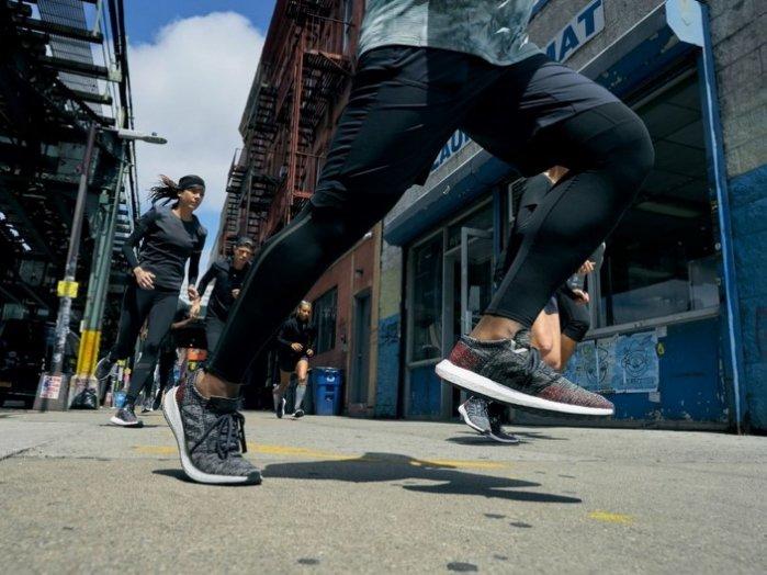 9527 Adidas PureBOOST GO 彭于晏AH2323 灰紅色編織愛迪達慢跑鞋透氣廣告款| 露天市集| 全台最大的網路購物市集