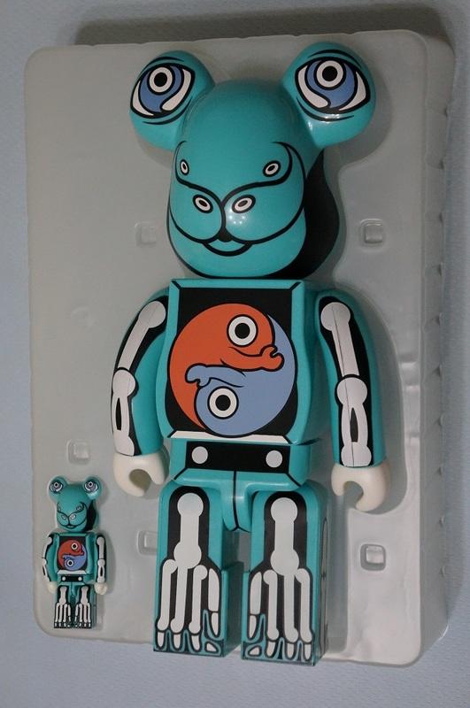 RON ENGLISH 100% & 400% BE@RBRICK www.thearcticplayhouse.com