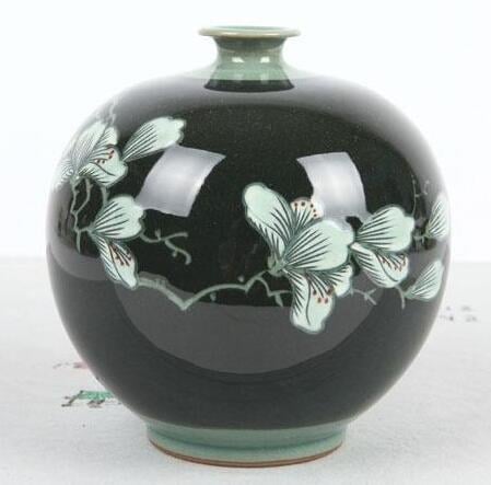 韓国製 陶磁器(青磁) 花瓶 「激安ネット通販」 www.polesantesaintjean.fr