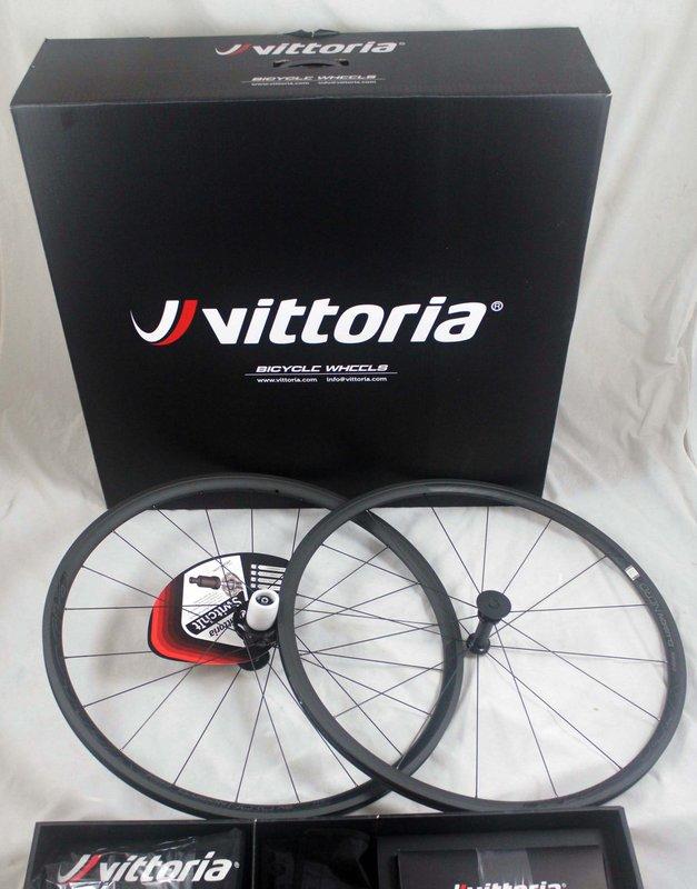 VITTORIA○ELUSION NEROプラズマ電解リムホイール○シマノ11s