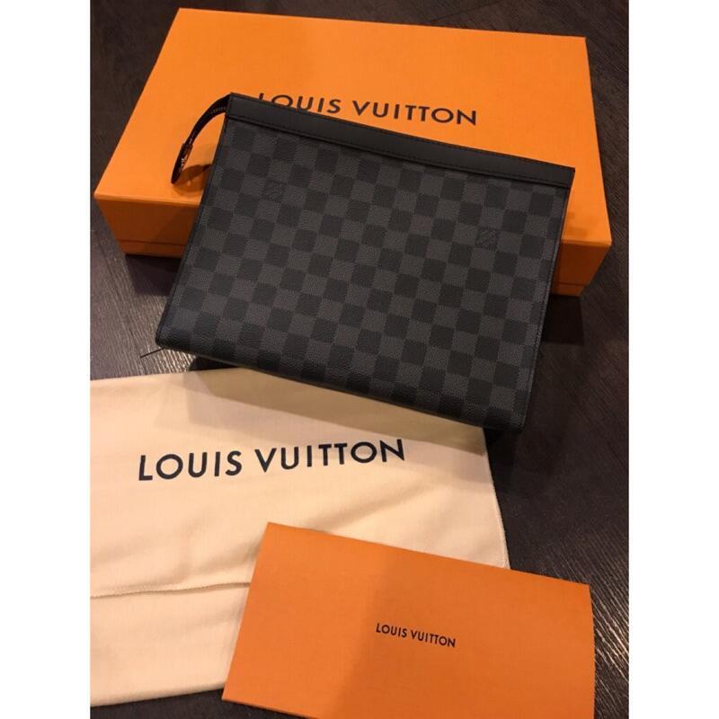 精選店家Louis Vuitton LV路易威登黑色棋盤格紋手拿包